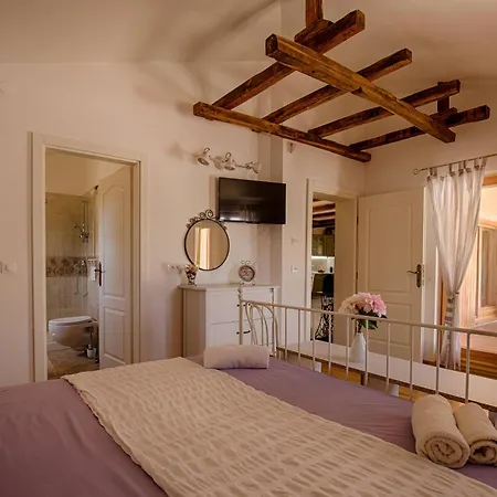 With Pool, Garden, In A Quiet Small Village - By Traveler Tourist Agency Krk - Id 2179 *
