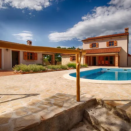 With Pool, Garden, In A Quiet Small Village - By Traveler Tourist Agency Krk - Id 2179 *