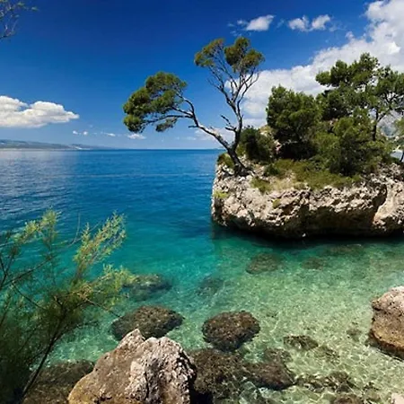 With Pool, Garden, In A Quiet Small Village - By Traveler Tourist Agency Krk - Id 2179 Βίλα