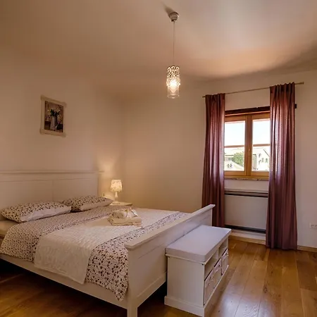 With Pool, Garden, In A Quiet Small Village - By Traveler Tourist Agency Krk - Id 2179 * Kras