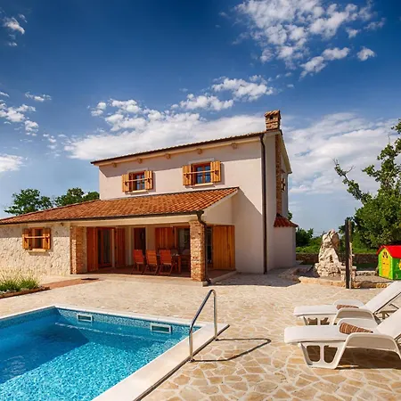 Vila With Pool, Garden, In A Quiet Small Village - By Traveler Tourist Agency Krk - Id 2179
