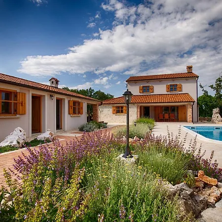 Vila With Pool, Garden, In A Quiet Small Village - By Traveler Tourist Agency Krk - Id 2179 *