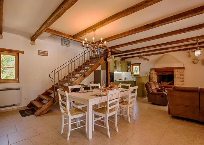 With Pool, Garden, In A Quiet Small Village - By Traveler Tourist Agency Krk - Id 2179 * Kras