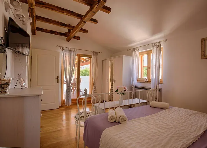 Vila With Pool, Garden, In A Quiet Small Village - By Traveler Tourist Agency Krk - Id 2179