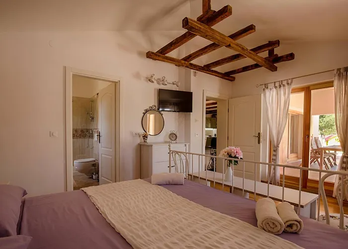 With Pool, Garden, In A Quiet Small Village - By Traveler Tourist Agency Krk - Id 2179 *