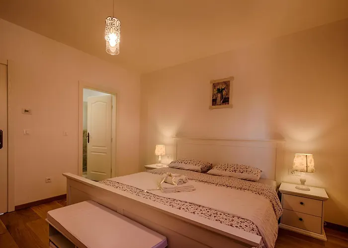 With Pool, Garden, In A Quiet Small Village - By Traveler Tourist Agency Krk - Id 2179 *