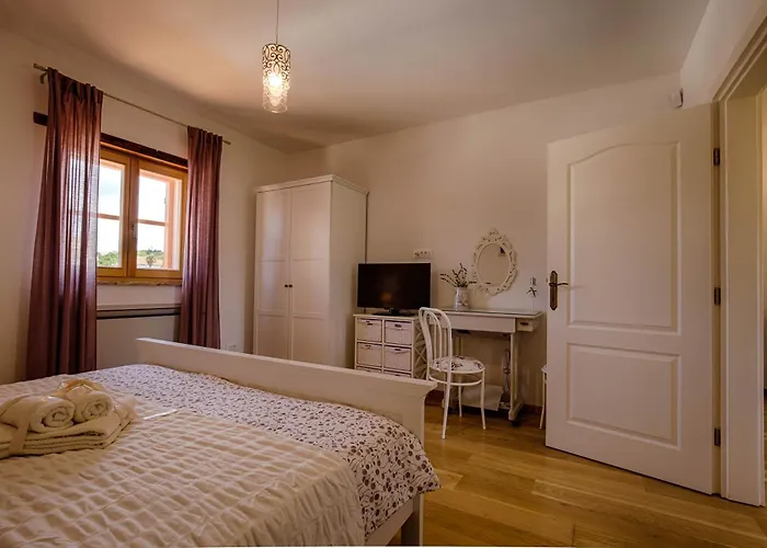 With Pool, Garden, In A Quiet Small Village - By Traveler Tourist Agency Krk - Id 2179 Vila