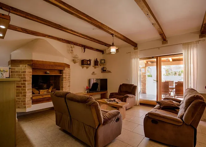 Vila With Pool, Garden, In A Quiet Small Village - By Traveler Tourist Agency Krk - Id 2179 *