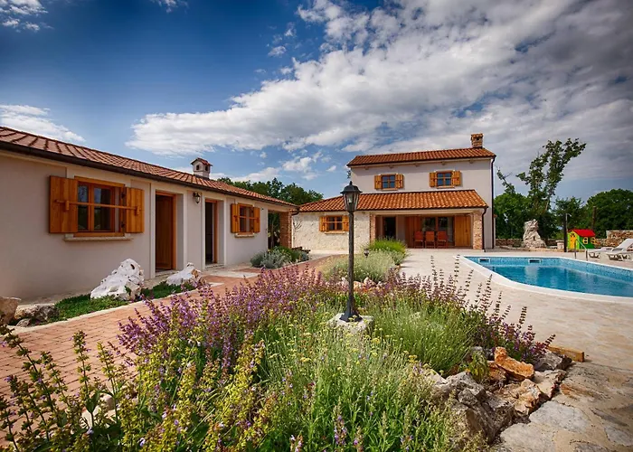 Vila With Pool, Garden, In A Quiet Small Village - By Traveler Tourist Agency Krk - Id 2179 *